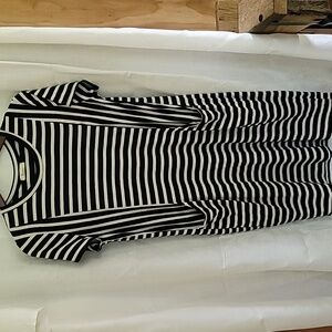 Black and white striped dress, used in great condition size L. Short sleeve.